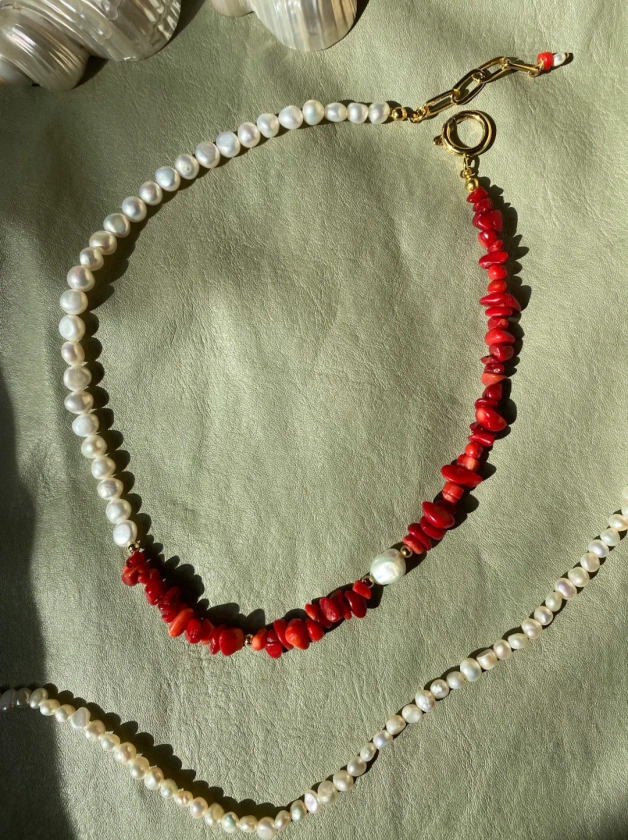 Big Pearl and Coral - Collier