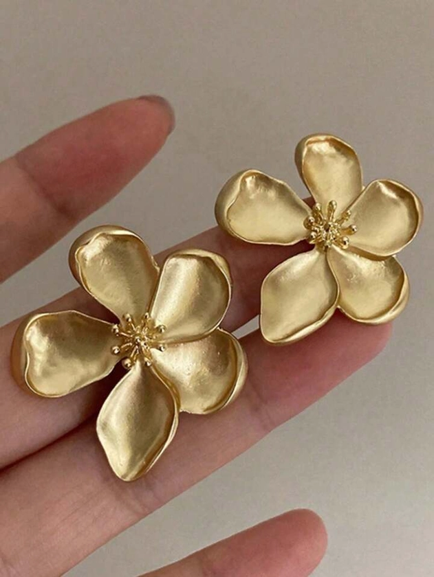 1pair Exaggerated European And American Style Metallic Flower Stud Earrings For Women's Daily Wear | SHEIN UK