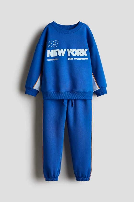 2-piece sweatshirt and joggers set - Bright blue/New York - Kids | H&M GB