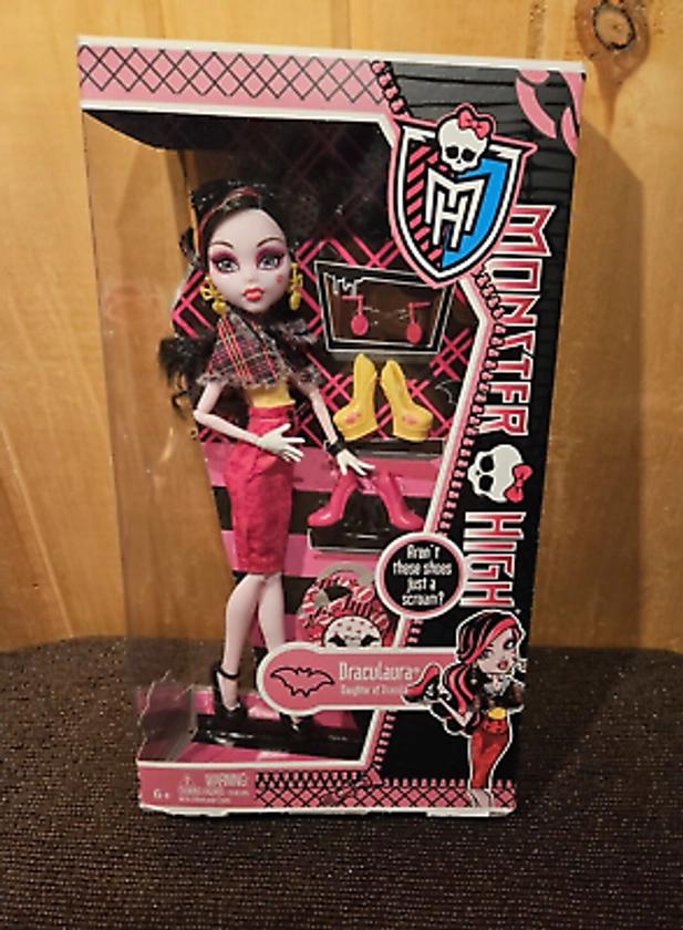 Monster High I Love Shoes Draculaura Mattel 2013 NRFB RARE HTF BBR91