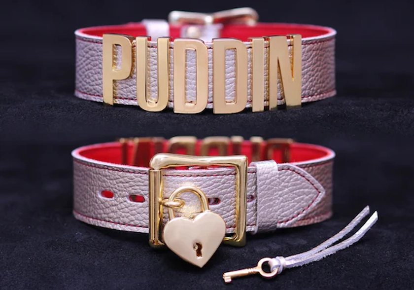 Gold and red leather lockable Suicide Squad PUDDIN collar with heart-lock made of gold and red leather. Halloween costume. Cosplay.