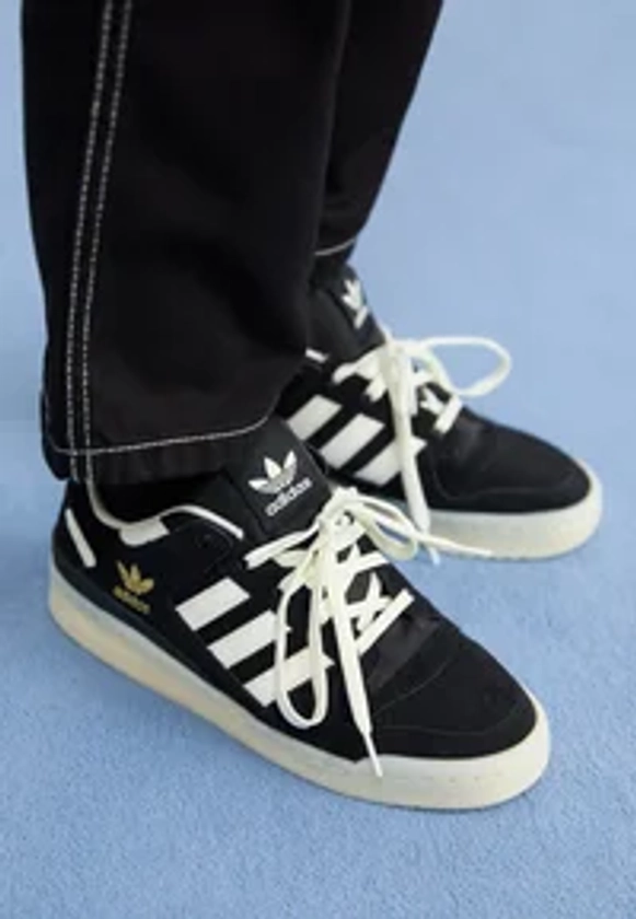 adidas Originals FORUM LOW CL - Baskets basses - core black/ivory/sand strata/noir - ZALANDO.FR