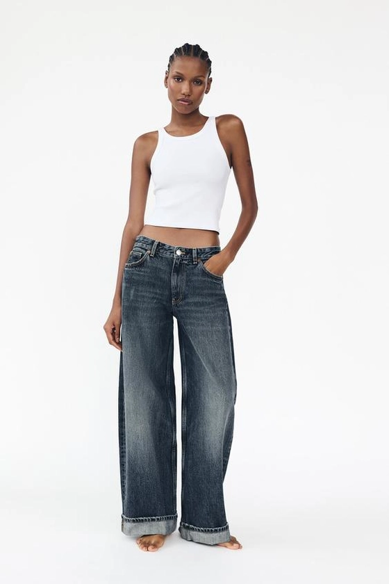 RELAXED FIT FOLD-UP LOW-RISE JEANS