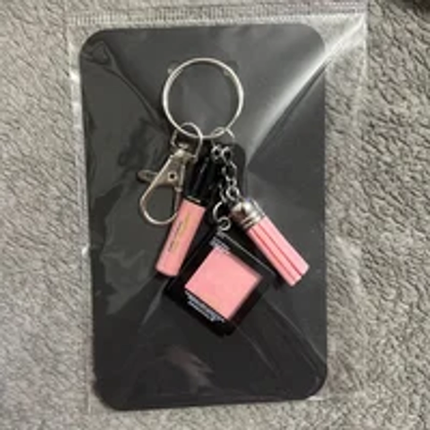 *Makeup* charm Keychain & Bag clip