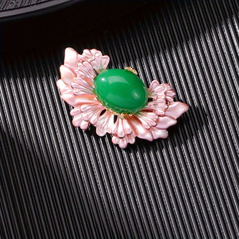 Elegant Alloy Brooch with Green Gemstone and * Flowers - Perfect for Everyday Wear
