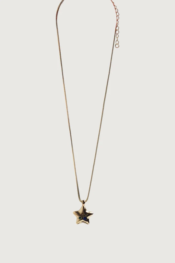 STAR PENDANT NECKLACE