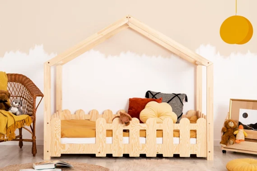 Solid House Bed For Kids, Montessori House Bed, Solid Handmade Bed for Toddler, Kids Bed, Wooden House Bed, Cottage Bed, Toddler Bed