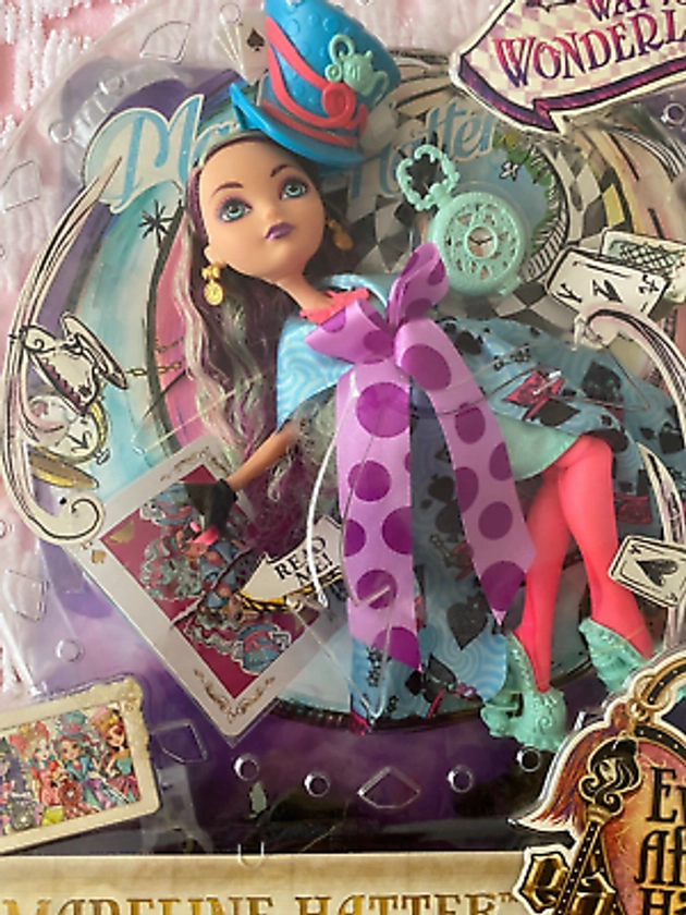 2014 EVER AFTER HIGH WAY TOO WONDERLAND MADELINE HATTER DOLL MATTEL CJT40