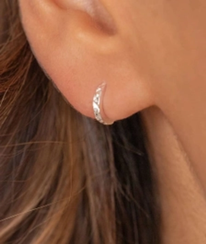 Boucles d'oreilles mini créoles facettées Argent 925