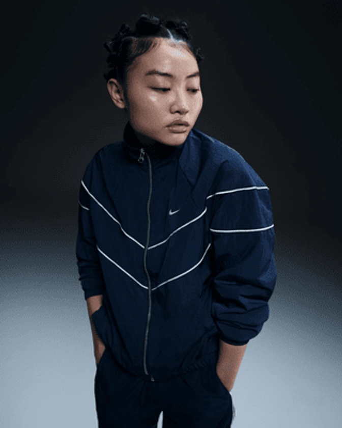 Veste à zip tissée ample UV Nike Windrunner pour femme