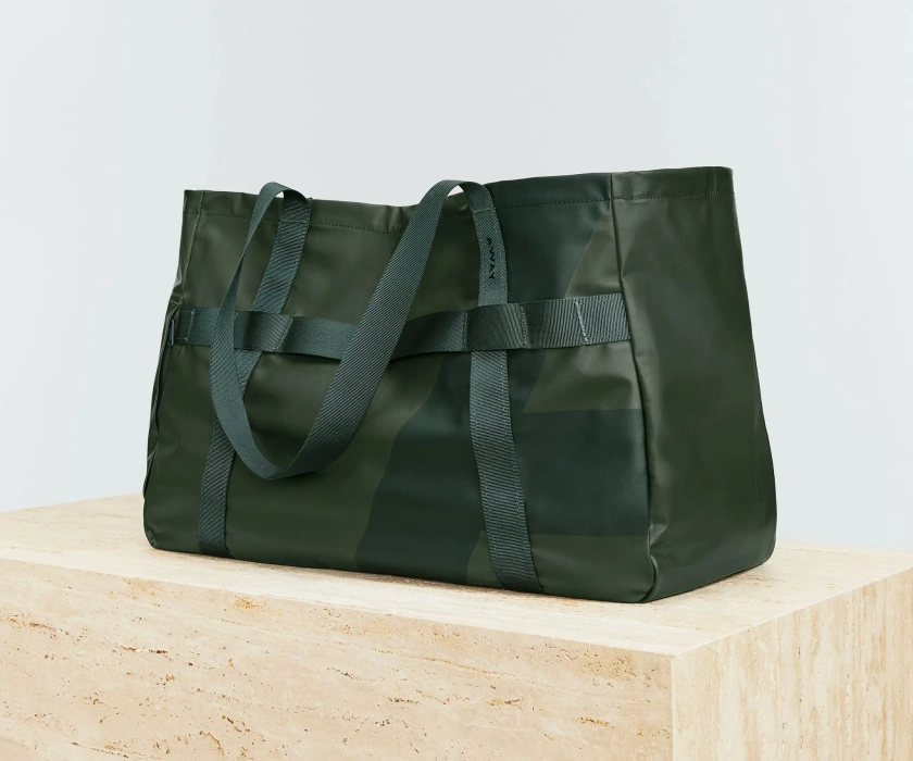 The Outdoor Tote 45L