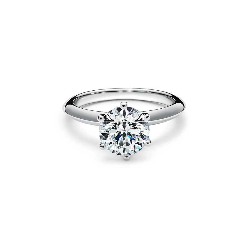 The Tiffany® Setting in platinum: world's most iconic engagement ring. | Tiffany & Co. US