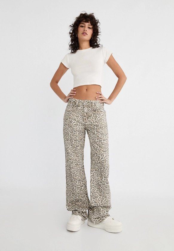 Straight leopard print trousers