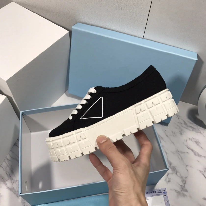 Canvas Platform Sneakers For Women With Leather Lining And Rubber Sole Casual Canvas Shoes Womens In Nylon, 5cm Width, Available In Sizes 35 40 From Atat, $46.74 | DHgate.Com