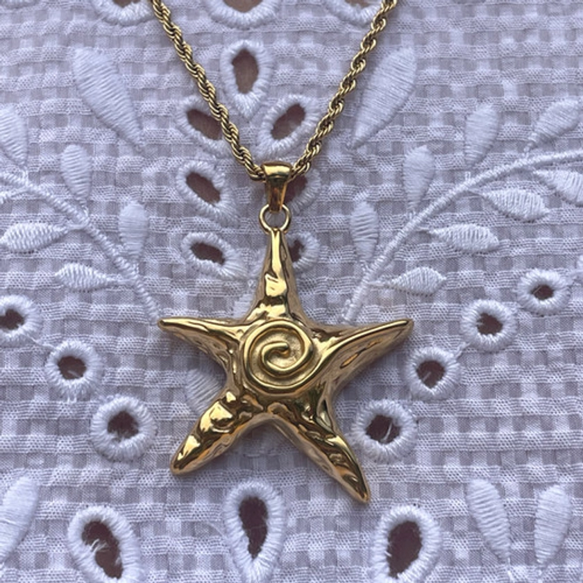 Count Your Lucky Stars Necklace | Shop The Deli