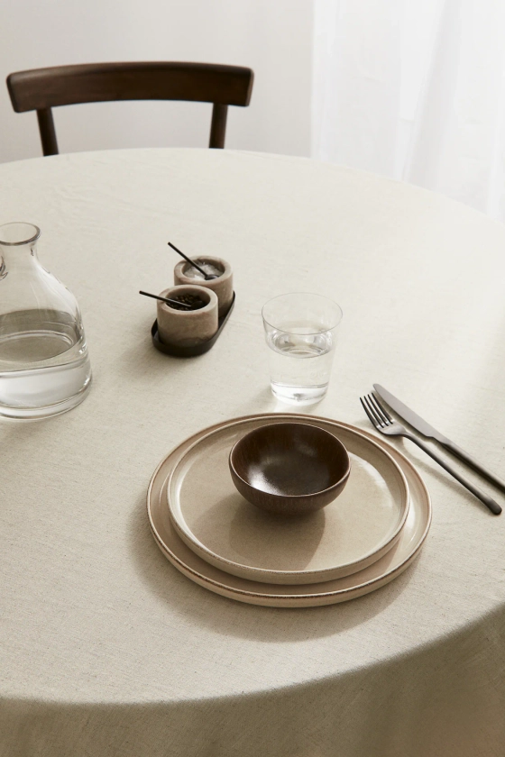 Grande assiette en grès - Beige - Home All | H&M FR