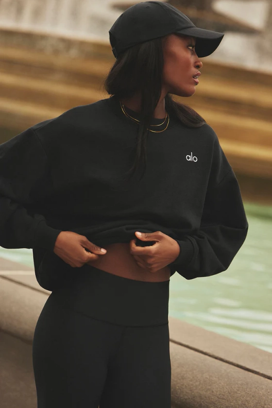 Accolade Crew Neck Pullover - Black