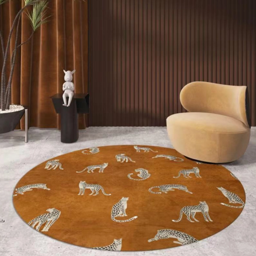 1pc Leopard Print Round Rug, Animal Element Round Carpet, Modern Minimalist Stylish Carpet, Washable Floor Mat For Home Decor Living Room E-sports Roo