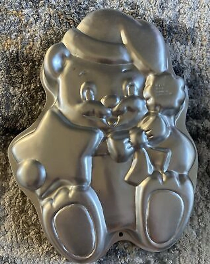 Wilton Vintage Cake Pan/Jello Mold: Bear-y Christmas Cake Pan 2105-3314 | eBay