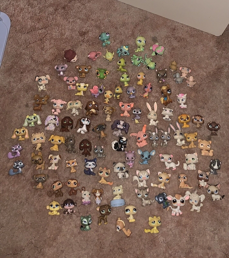 Littlest Pet Shop BUNDLE 95 pets + Accessories (pop fold up sets, food, etc)