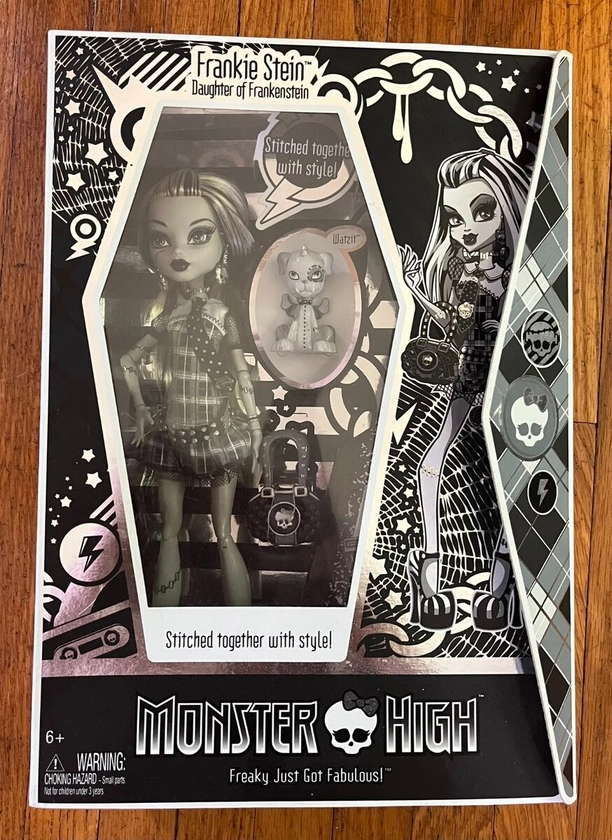 Monster High SDCC Black and White Frankie 2010 limited edition *RARE*