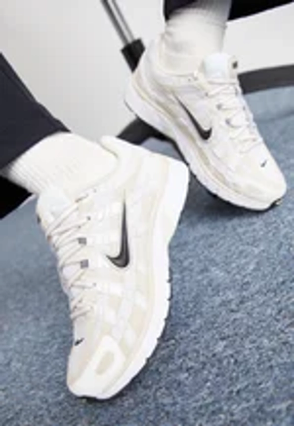 Nike Sportswear P-6000 UNISEX - Sneakers laag - orewood/black/white/wit - Zalando.be
