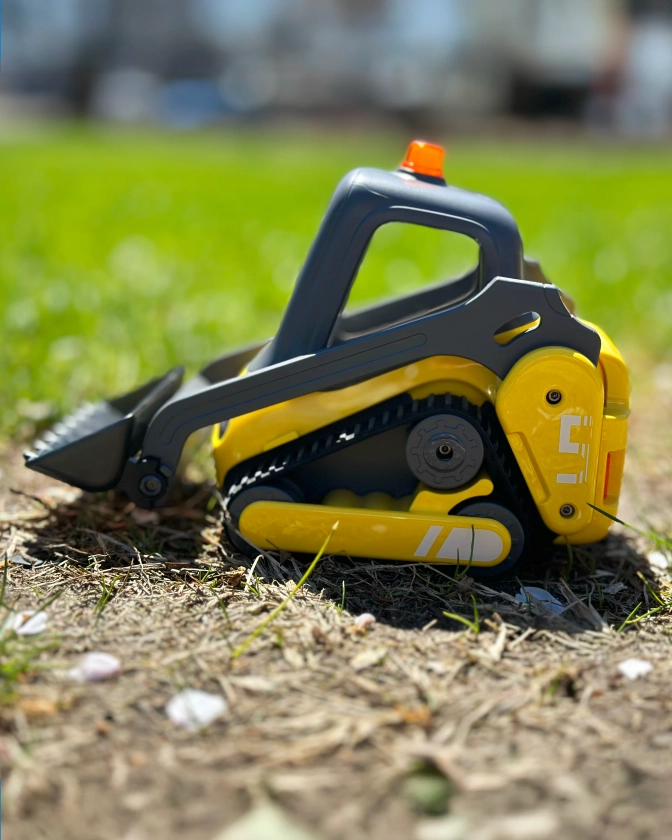 Ultimate Skidsteer Rechargeable Remote Control Digger M-298CTL