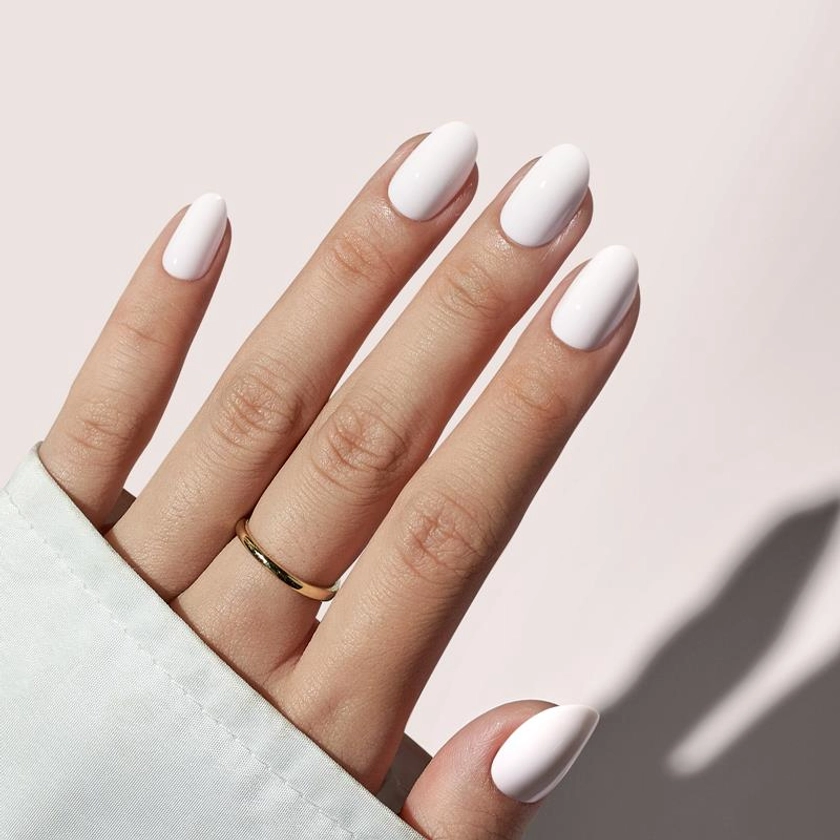 Pure White Oval Press On Nails