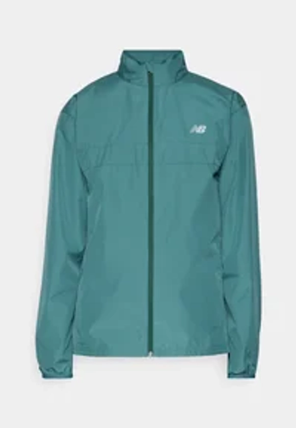 New Balance ESSENTIALS - Veste de running - new spruce/vert - ZALANDO.FR