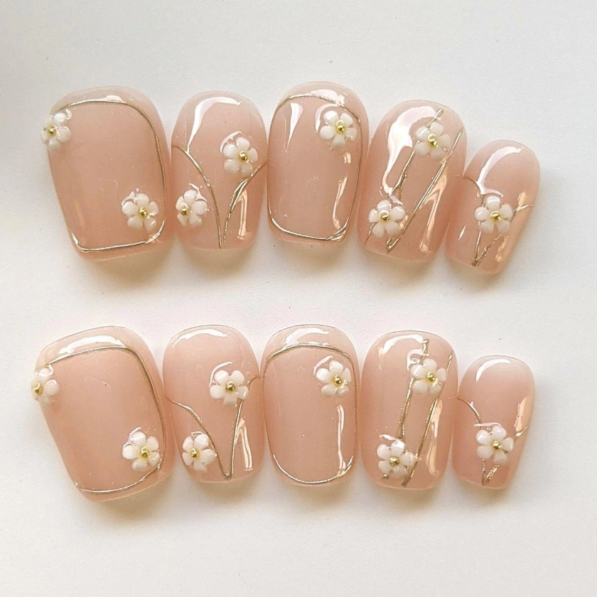 Elegant 3D Floral Pearl Nail Art Set