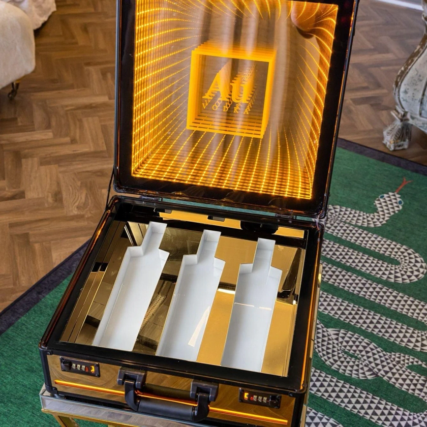 Au Vodka Gold Light Up Case