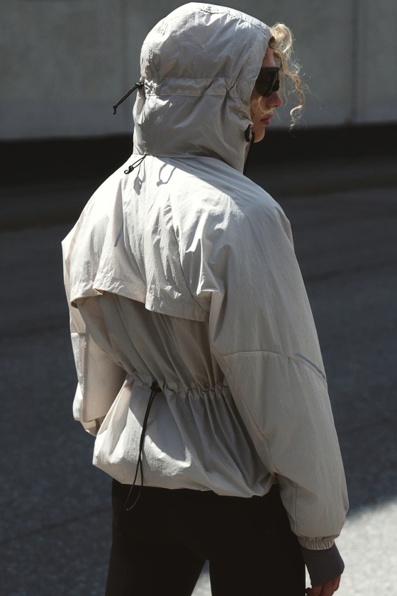 Veste de running à capuche - Beige - FEMME | H&M FR