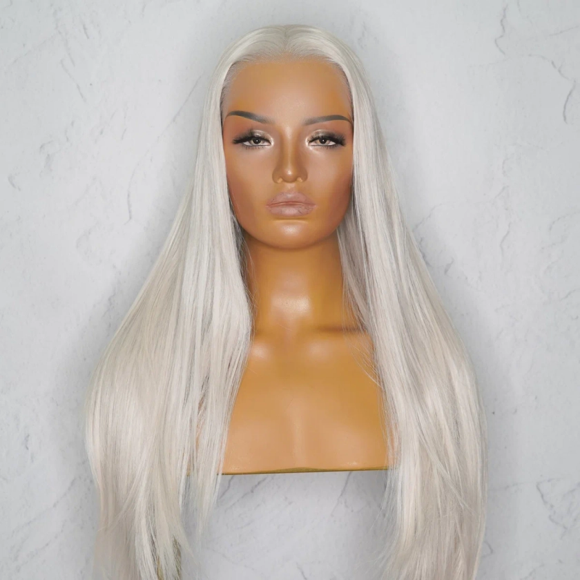 SLOAN Silver White Blonde Lace Front Wig | Milk & Honey