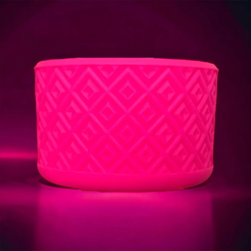Neon Pink Diamond Silicone Boot Stanley/Simple Modern/Brumate/Hydrojug