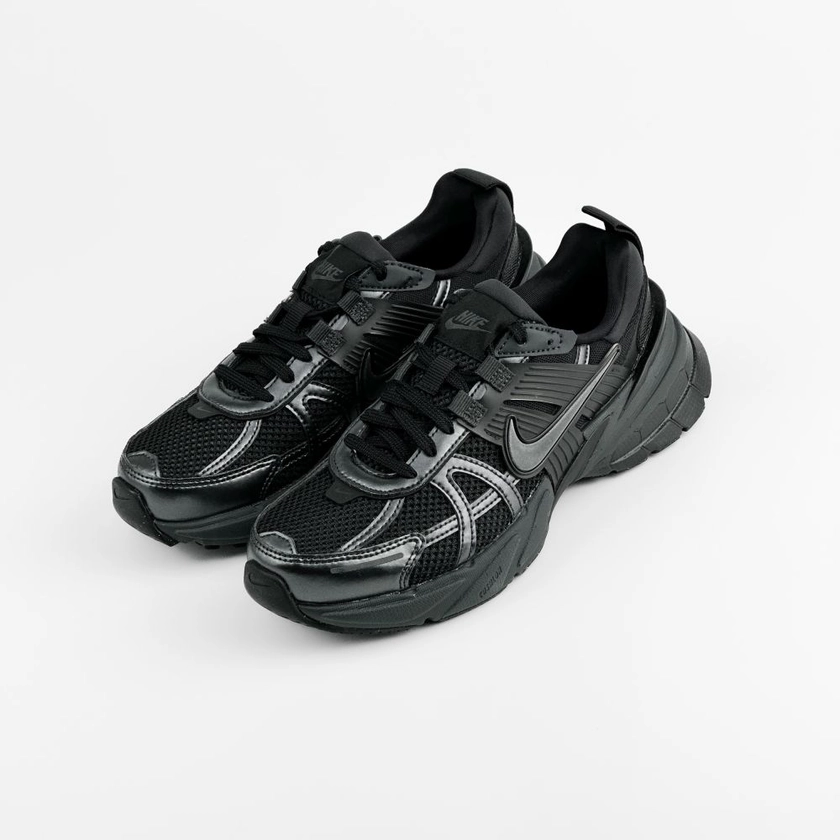 Nike V2K Run Black Dark Smoke Grey