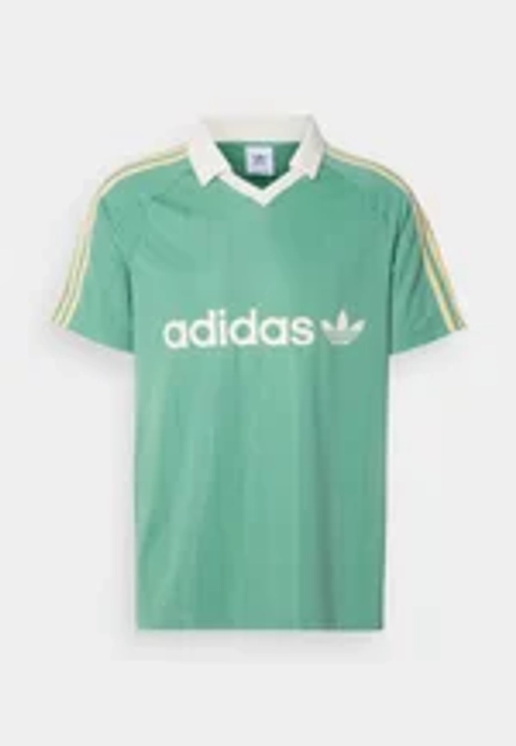 adidas Originals STRIPE - Print T-shirt - preloved green/green - Zalando.co.uk