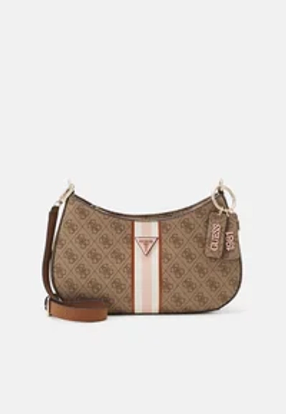 Guess NOELLE TOP ZIP SHOULDER BAG - Sac à main - latte/beige - ZALANDO.FR