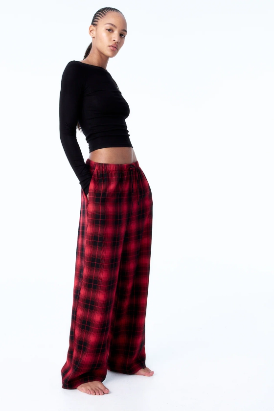 Cotton flannel pyjama bottoms - Red/Checked - Ladies | H&M GB