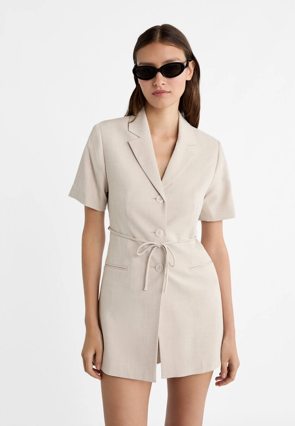 Robe courte style blazer à dos nu - Mode femme | Stradivarius France