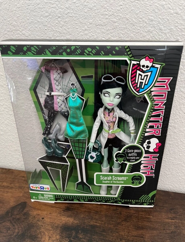 Monster High I LOVE FASHION Scarah Screams Doll with 3 Outfits Brand New