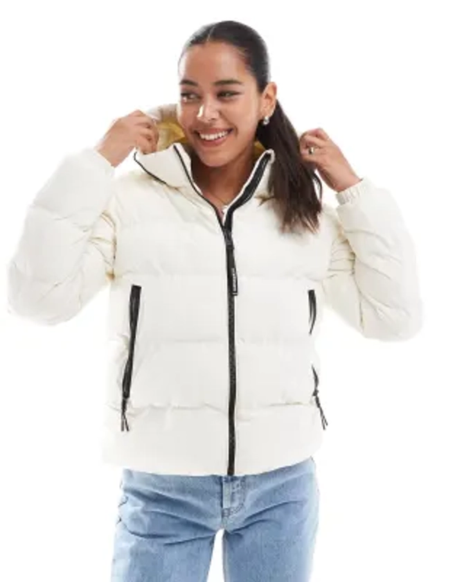 Superdry - Doudoune à capuche style sport - Blanc cassé | ASOS