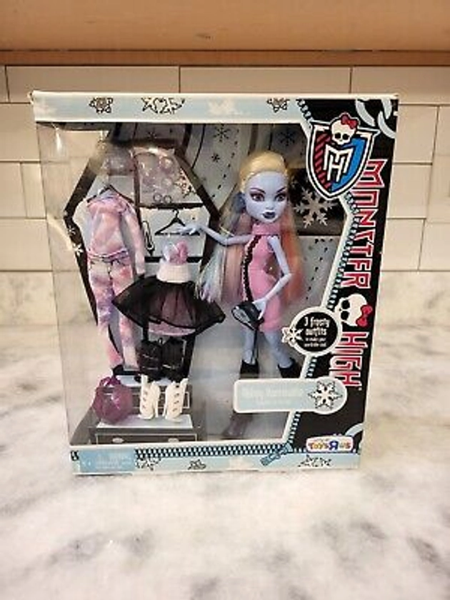 MONSTER HIGH DOLL ABBEY BOMINABLE I LOVE FASHION 2011