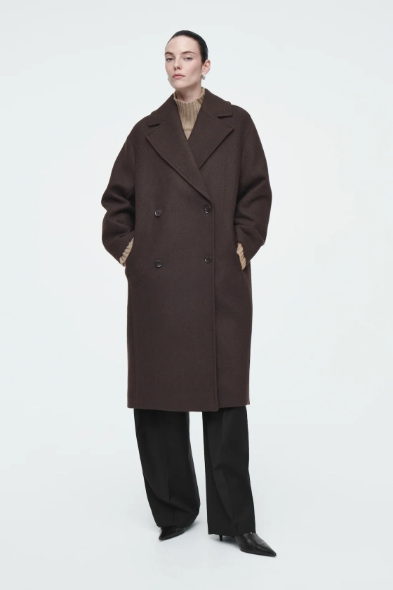 DOUBLE-BREASTED WOOL-HERRINGBONE COAT - V-hals - Lange mouwen - DARK BROWN - DAMES | H&M NL