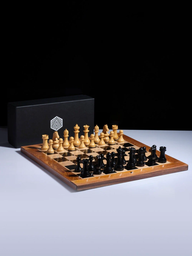 Official World Chess Premium Set - buy online with worldwide shipping