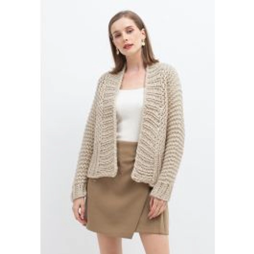 Solid Color Hand-Knit Chunky Cardigan in Camel