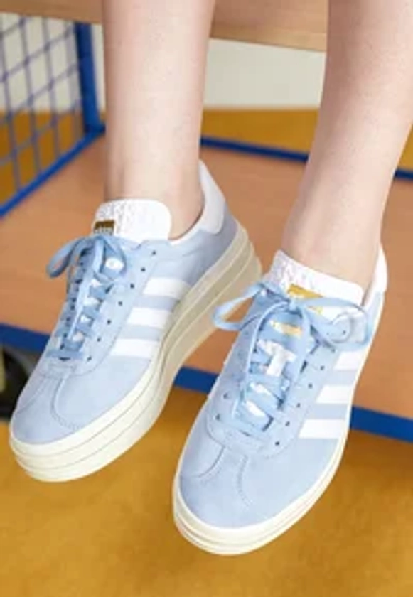 adidas Originals GAZELLE BOLD - Baskets basses - clear sky/footwear white/gold metallic/bleu - ZALANDO.FR