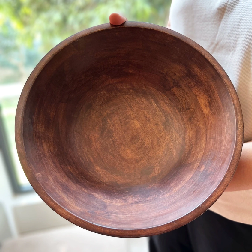 Large Walnut Wood Round Bowl, Salad Bowl, Natural Handmade Wooden Bowl, Mid Century Modern Wooden Bowl for Salads or Fruits, New Home Gift - Etsy