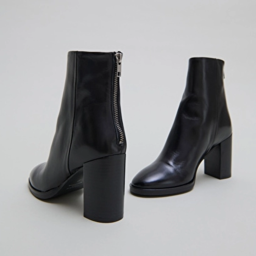 Boots à talons en cuir noir pour Femme | Jonak