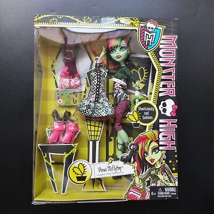 Monster High Venus McFlytrap I Love / Heart Fashion doll 2013