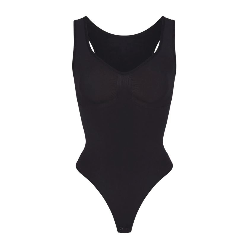 SEAMLESS SCULPT SCOOP NECK THONG BODYSUIT | ONYX